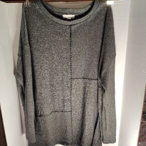 Coco & Jaimeson Women's Gray Patchwork Crewneck Long Sleeve Shirt Size Large